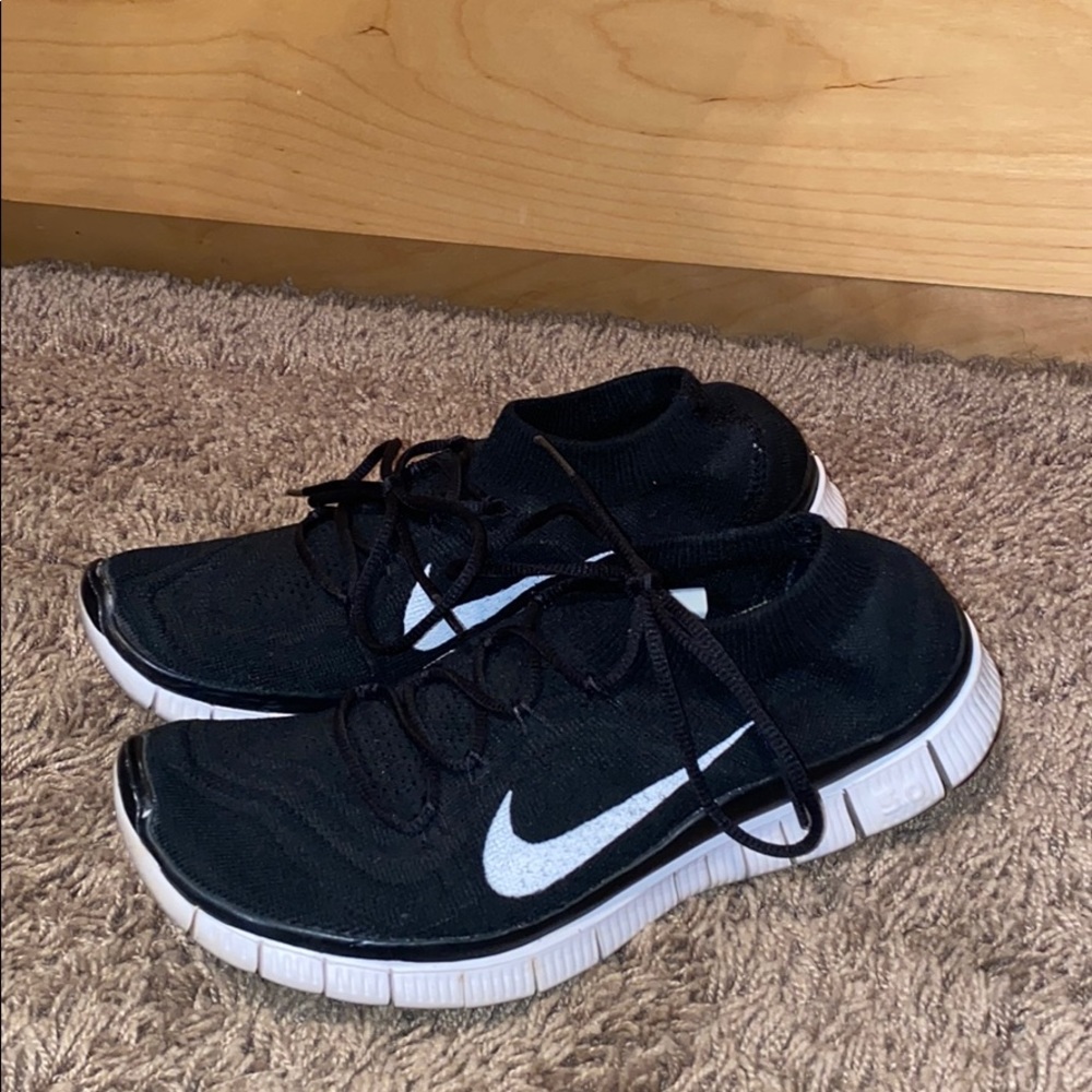 Women’s Nike shoes